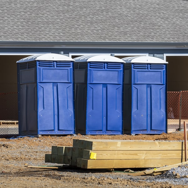 what is the cost difference between standard and deluxe portable toilet rentals in Rose OH